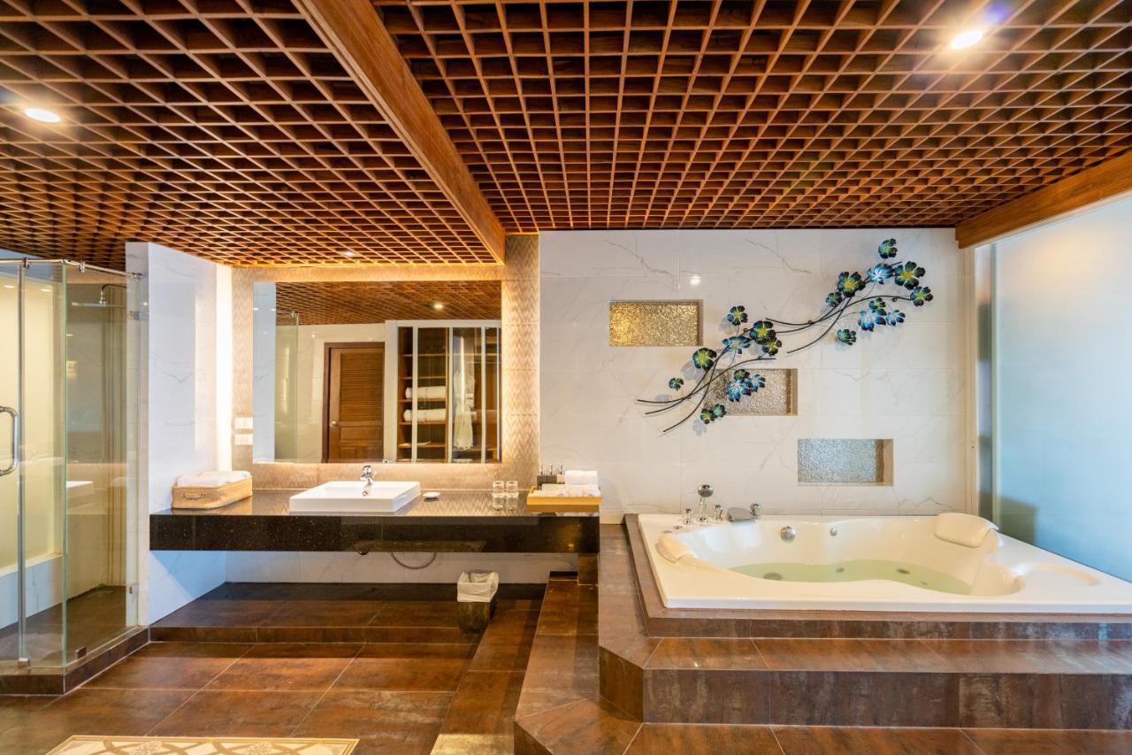 Khum Phucome Hotel -Sha Extra Plus Chiang Mai Exteriör bild