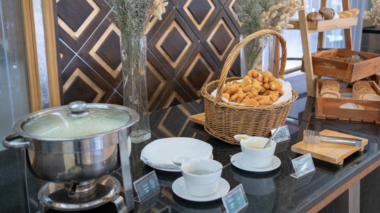 Khum Phucome Hotel -Sha Extra Plus Chiang Mai Exteriör bild