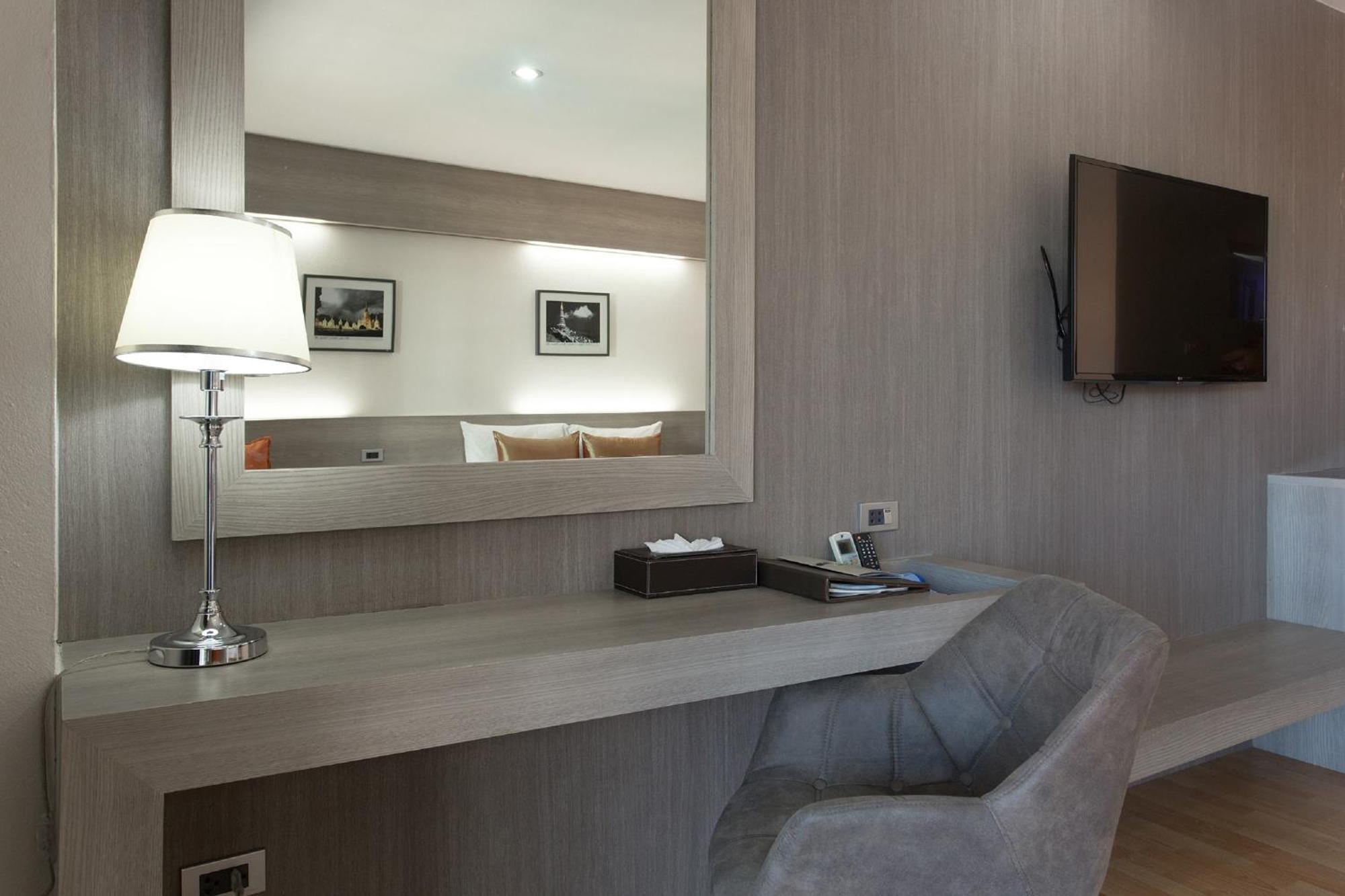 Khum Phucome Hotel -Sha Extra Plus Chiang Mai Exteriör bild