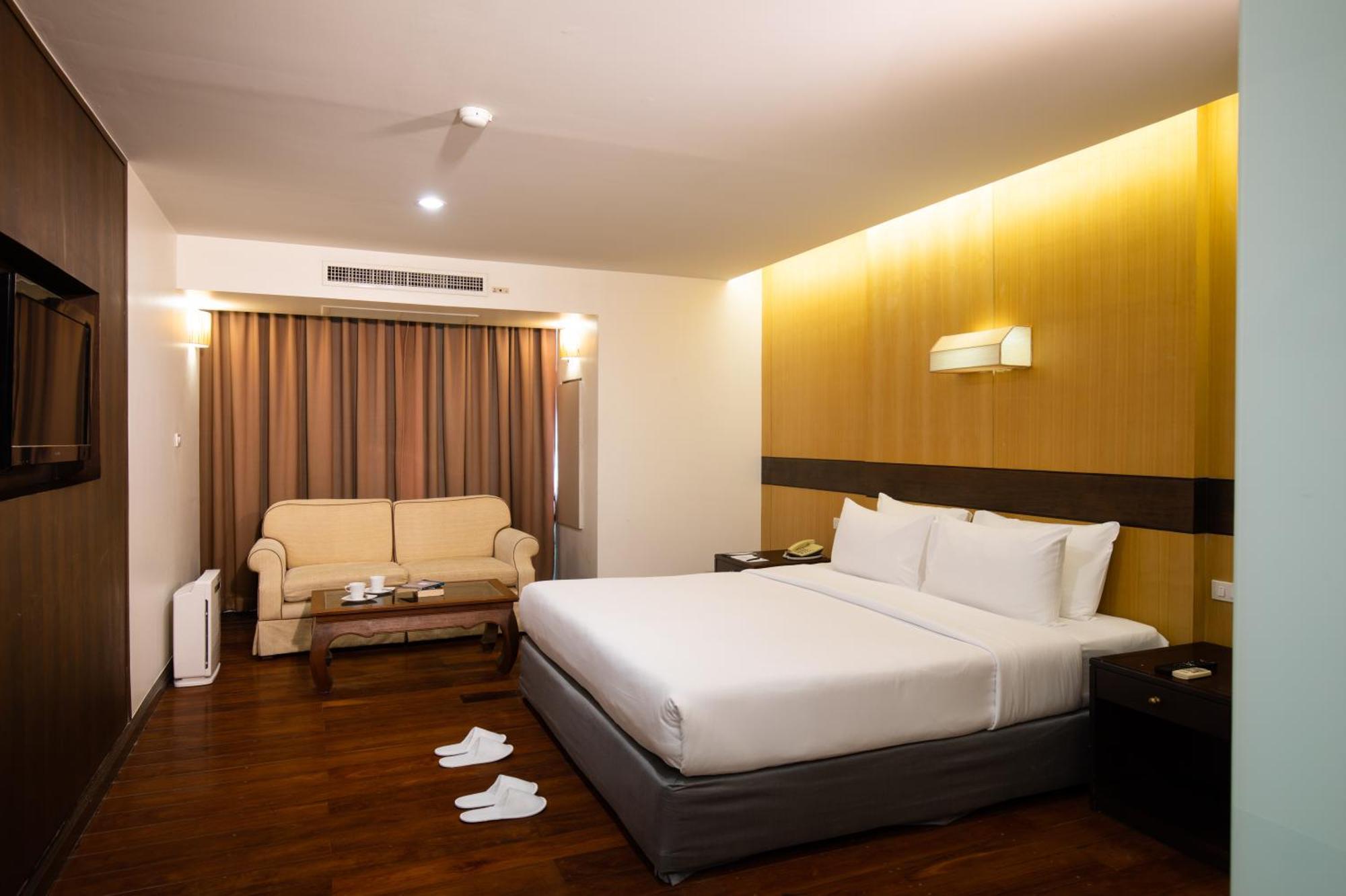 Khum Phucome Hotel -Sha Extra Plus Chiang Mai Exteriör bild